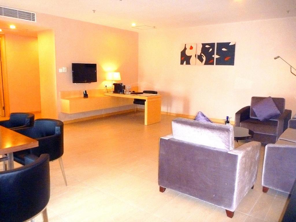 Shenzhen The Bauhinia Hotel, Mix City Shopping Center الغرفة الصورة