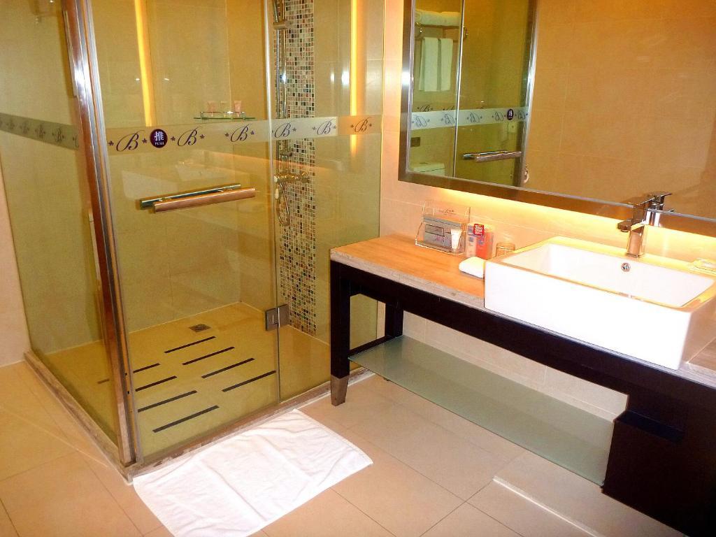 Shenzhen The Bauhinia Hotel, Mix City Shopping Center الغرفة الصورة